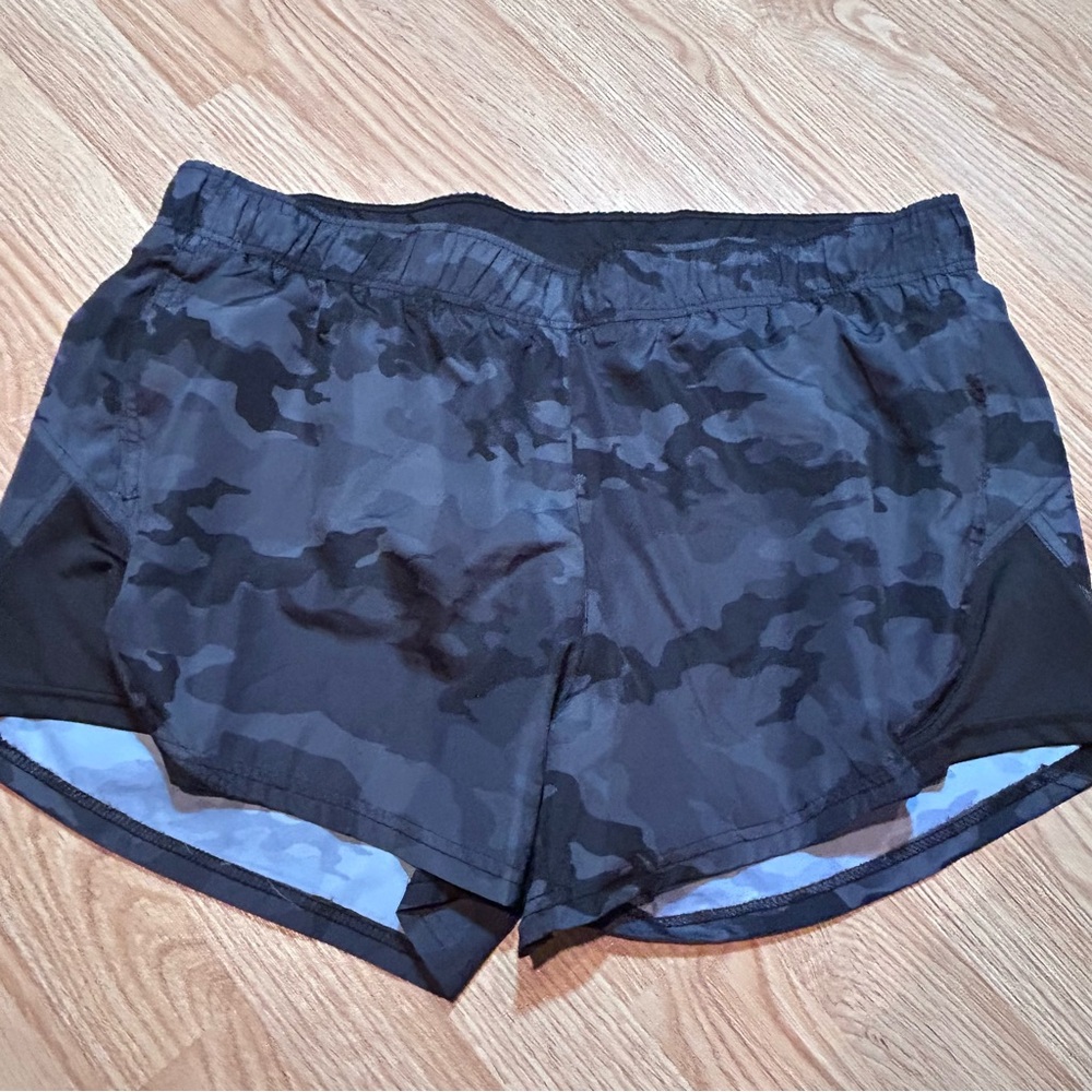 Athletic Works camo athletic shorts XXL 20